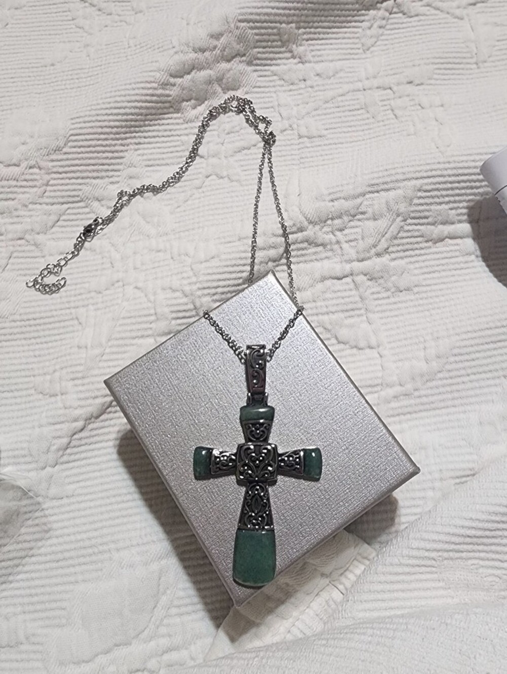 Green Aventurine Inlay Filigree Cross Pendant w/ 24" Necklace NEW - Picture 3 of 6